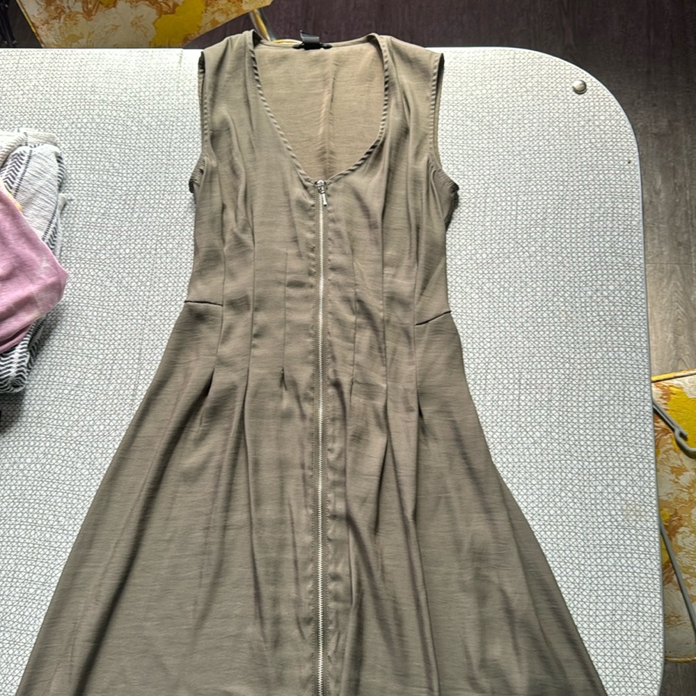 H&M olive green zippered light dress